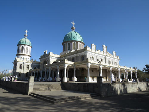 TOURIST ATTRACTIONS ADDIS ABABA: OLD CHURCHES, PARKS, CLIMATE: The Bole Medhane Alem Cathedral main entrance.