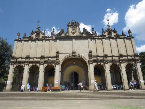 TOURIST ATTRACTIONS ADDIS ABABA: OLD CHURCHES, PARKS, CLIMATE: Entrance Holy Trinity Cathedral, Addis Ababa
