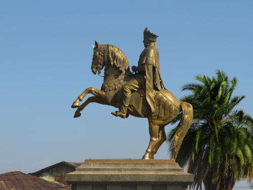 TOURIST ATTRACTIONS ADDIS ABABA: OLD CHURCHES, PARKS, CLIMATE:Menelik II Statue and square.