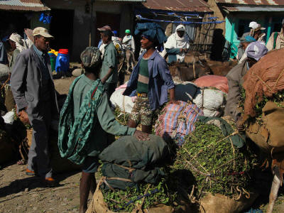 ETHIOPIAN TRIBES LIST: The market at ankober.
