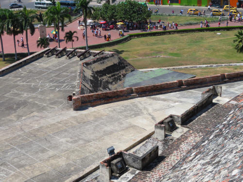 CASTILLO DE SAN FELIPE, CARTAGENA FACTS: Combined 68 cannons defended the fortress.