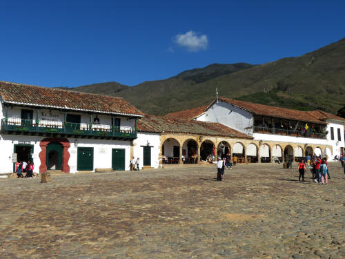 10 THINGS TO DO IN VILLA DE LEIVA, COLOMBIA [2021]: The village square is always visited by Colombians who love to spend their weekends.