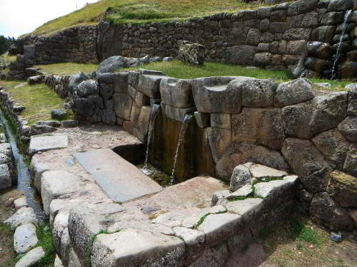 25 BEST THINGS TO DO IN PERU [WHAT, WHERE, WHEN]: Tambomachay Inca fountain.